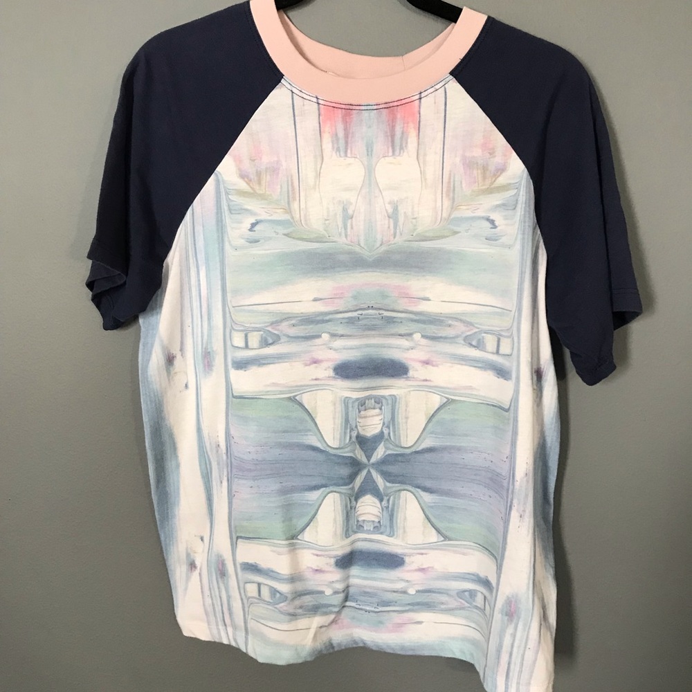 Liquid effect design t-shirt